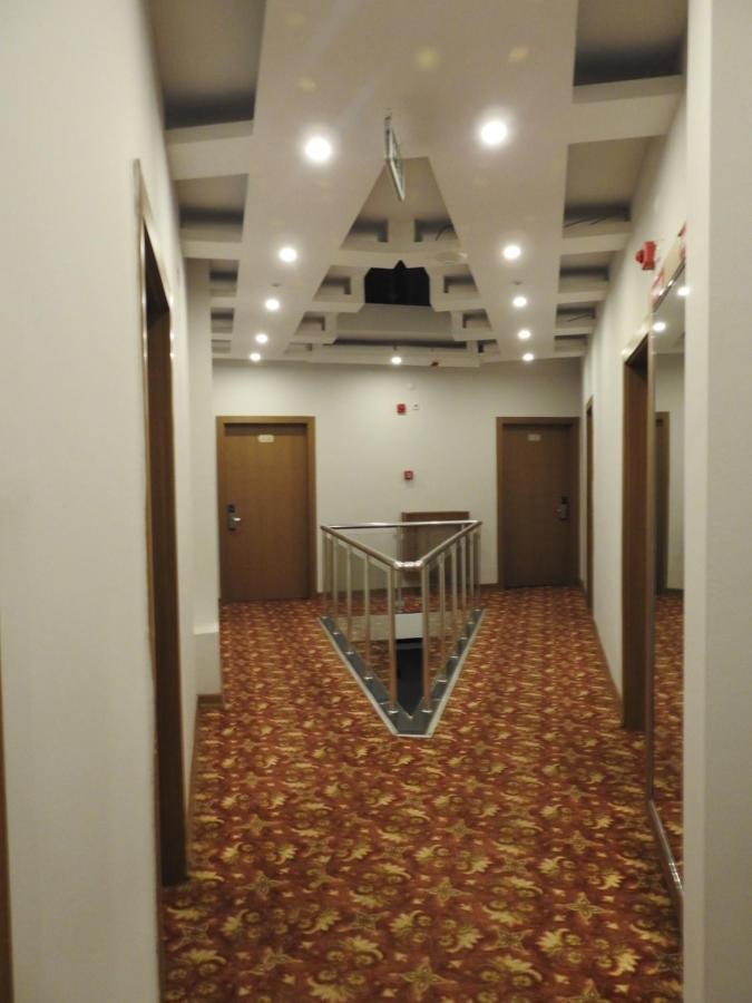 Inn Town Hotel Эскишехир Экстерьер фото